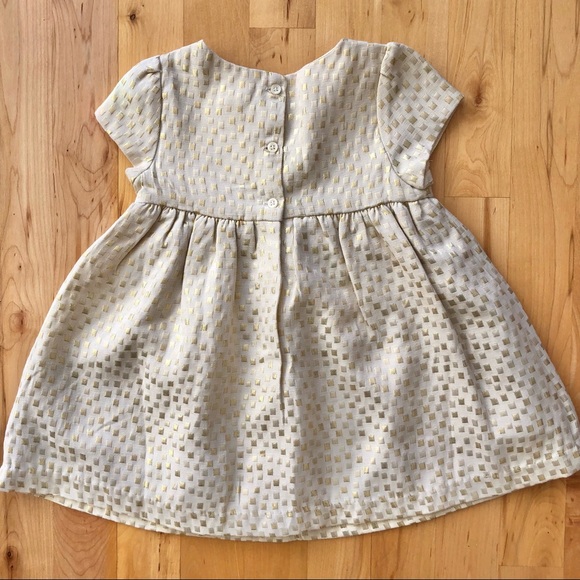 Two 12-18 month party dresses and shoes - Picture 10 of 12